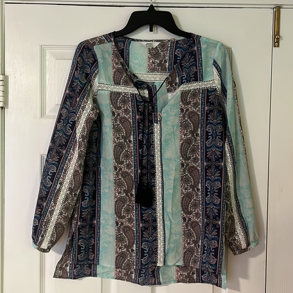 Jack by bbdakota NWOT women’s top sz small multi color - Picture 3 of 6